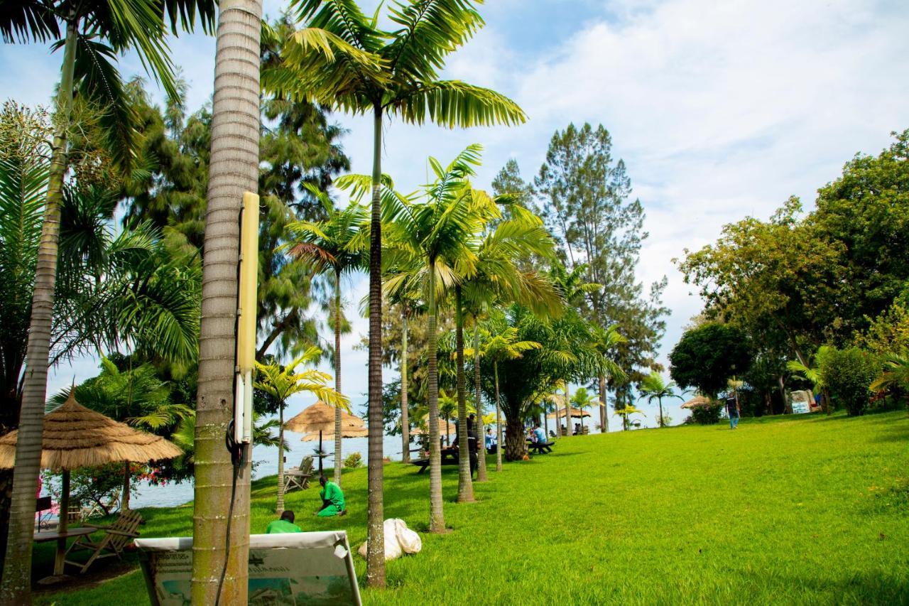 Hakuna Matata Lodge Gisenyi ภายนอก รูปภาพ