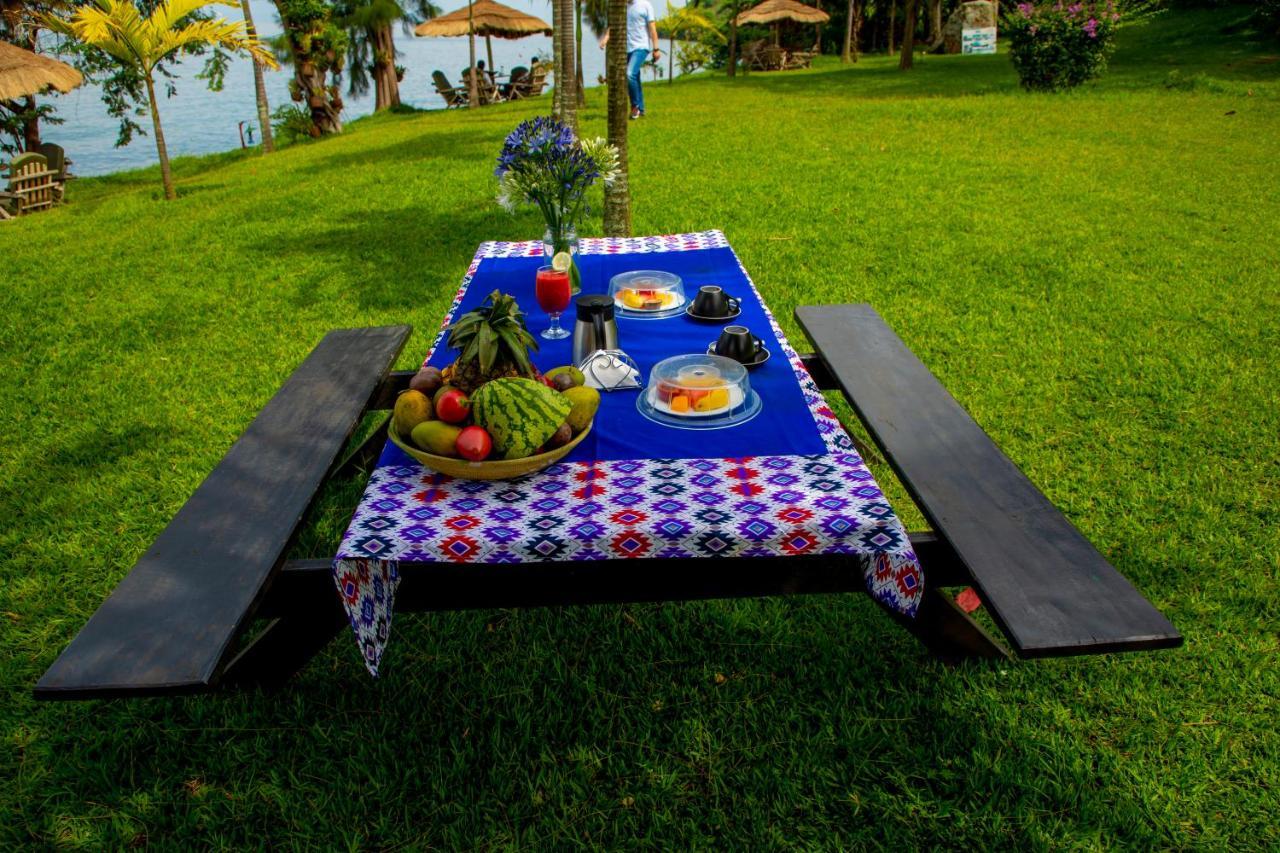 Hakuna Matata Lodge Gisenyi ภายนอก รูปภาพ